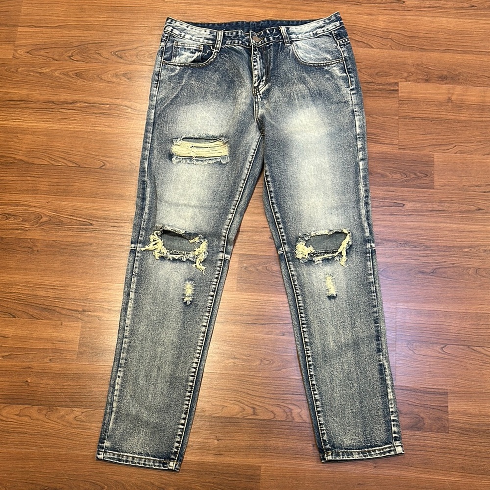Men's Distressed Jeans